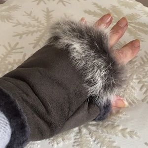 New W/ Tags fingerless gloves 🖐🏻